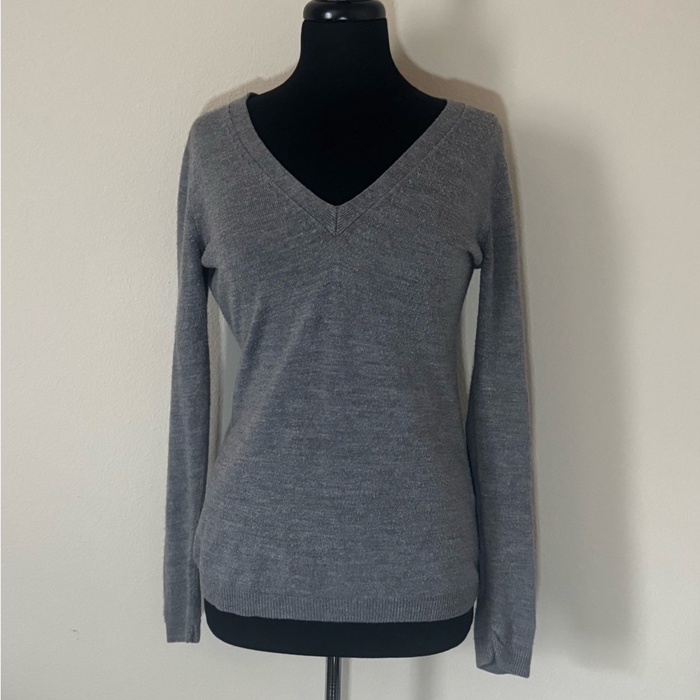 New York & Company Charcoal V-Neck Sweater Medium